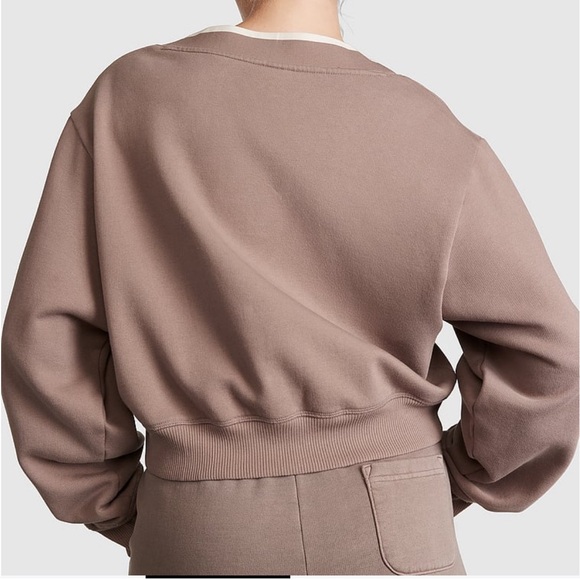Victoria’s Secret Pink Premium Fleece V-Neck Pullover In Iced Coffee-SizeM🤎 - Picture 2 of 8